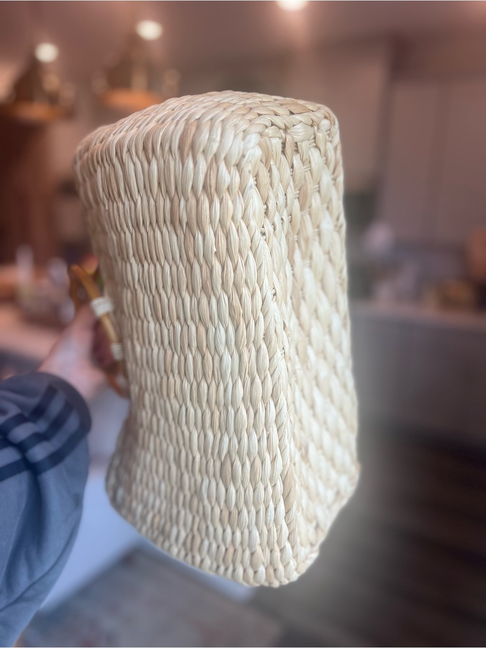 Source Unknown Natural Straw Tote with Turquoise Beads and Wooden Handles - Picture 8 of 9